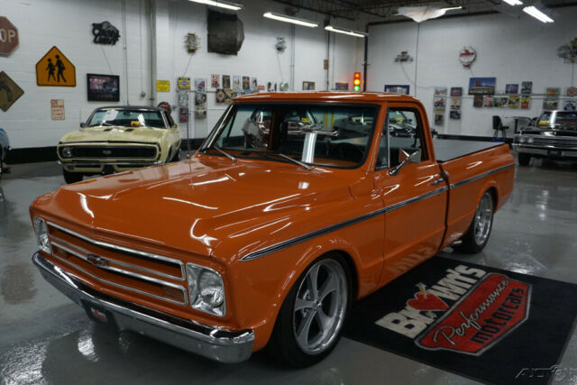 1970 Chevrolet C-10 CST - photo 2