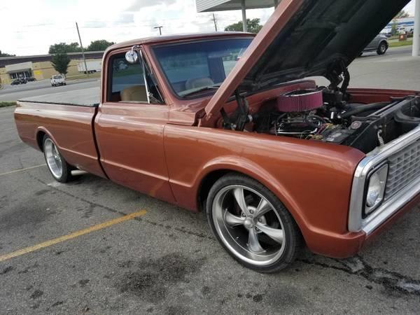 1970 Chevrolet C-10 Custom - photo 2