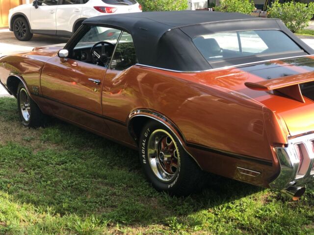 1970 Oldsmobile Cutlass Convertible - photo 4