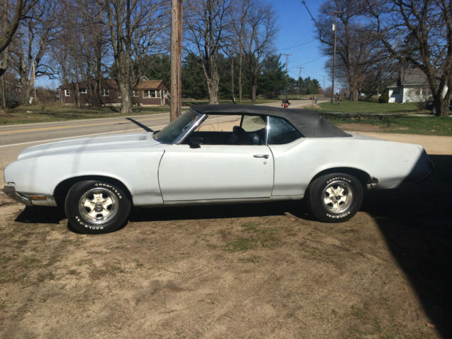 1970 CUTLASS CONVERTIBLE GREAT FOR A 442 CLONE AC CAR 1970 Oldsmobile Cutlass
