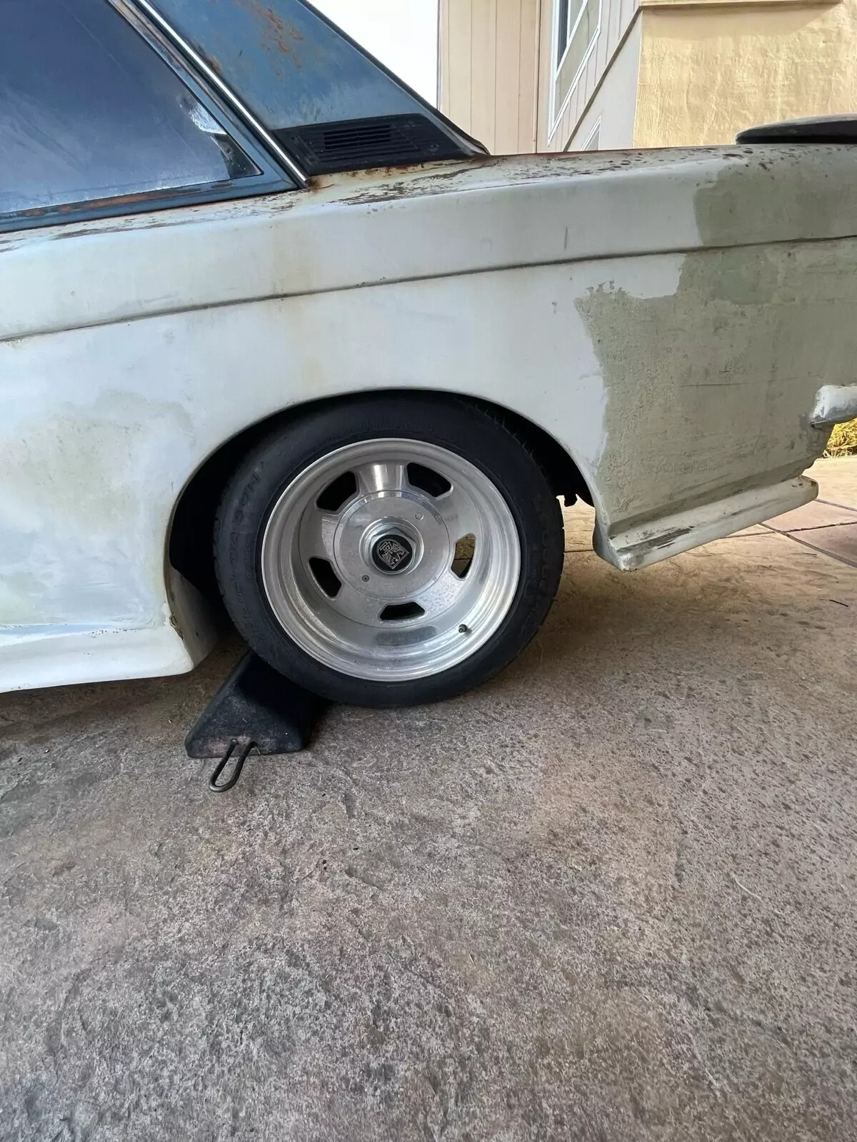 1970 Datsun 510 510 2dr - photo 5
