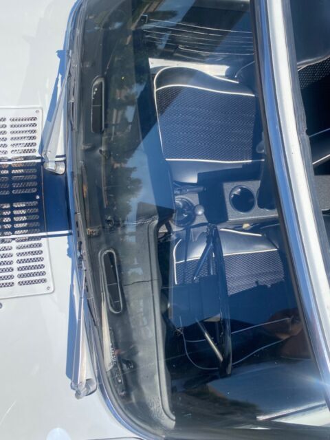 1970 Datsun Roadster - photo 11