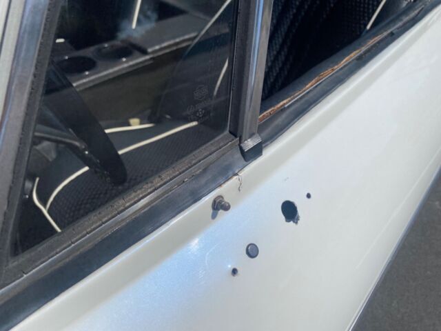1970 Datsun Roadster - photo 12