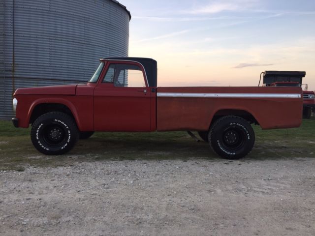 1970 Dodge Power Wagon - photo 2