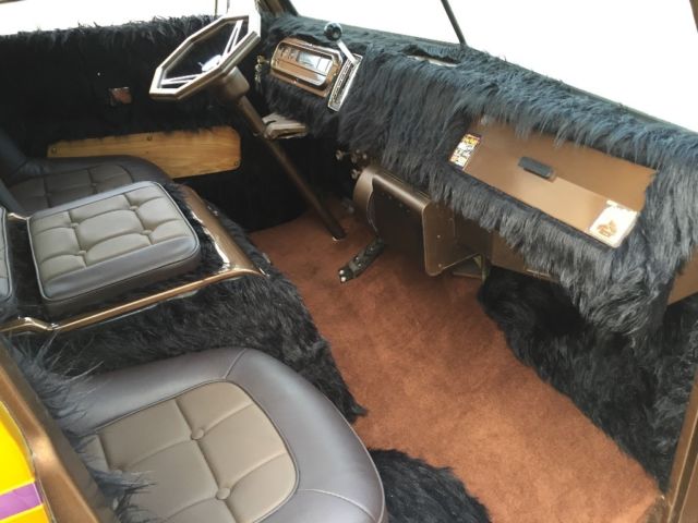 1970 Dodge A100 Long Wheel Base - photo 3