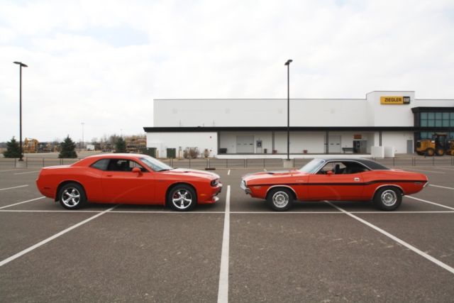 1970 Dodge Challenger R/T - photo 3