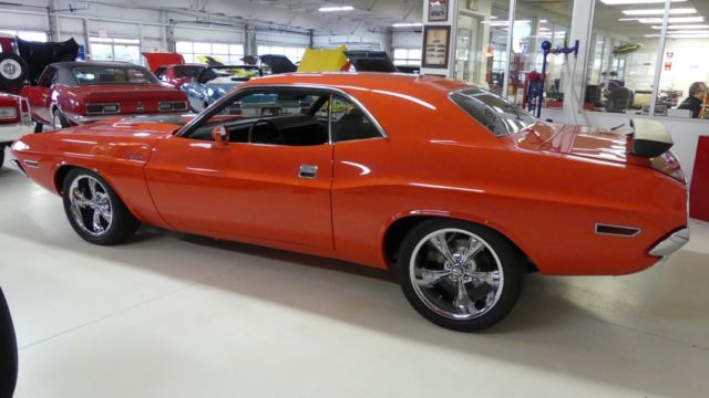 1970 Dodge Challenger -- - photo 4