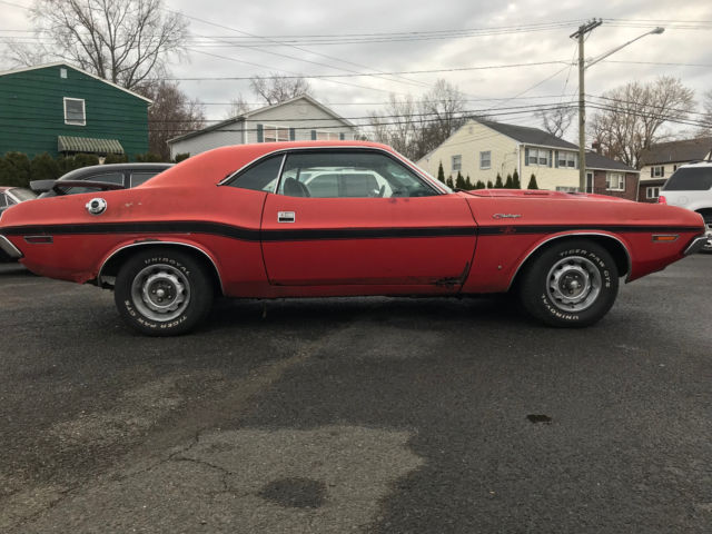 1970 Dodge Challenger - photo 2