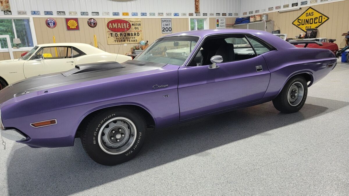 1970 Dodge Challenger - photo 2