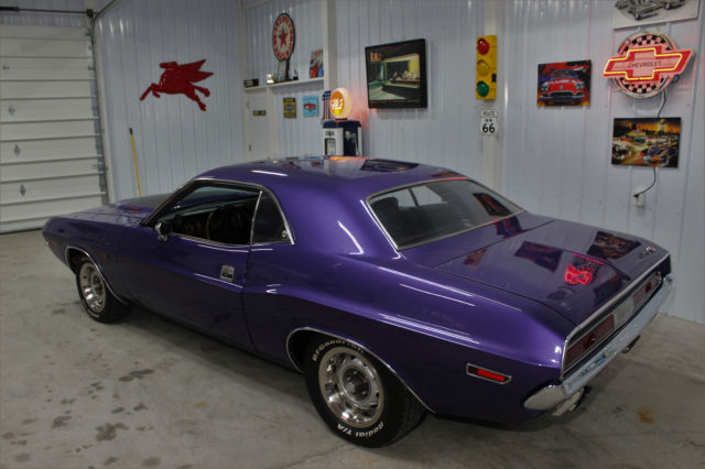 1970 Dodge Challenger 383 - photo 2