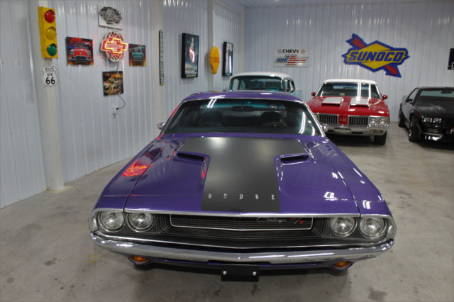 1970 Dodge Challenger 383 - photo 6