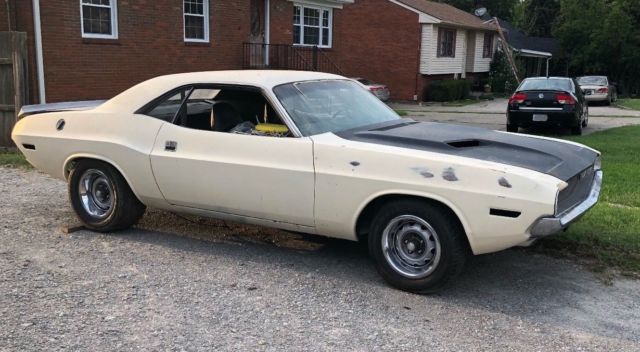 1970 Dodge Challenger 383 B-5 Blue 1970 Dodge Challenger