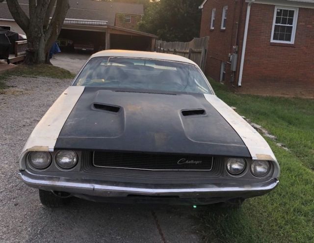 1970 Dodge Challenger - photo 13