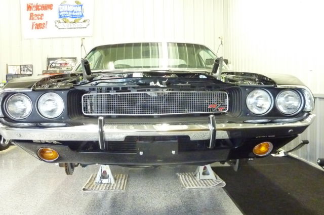 1970 Dodge Challenger Base Hardtop 2-Door - photo 2