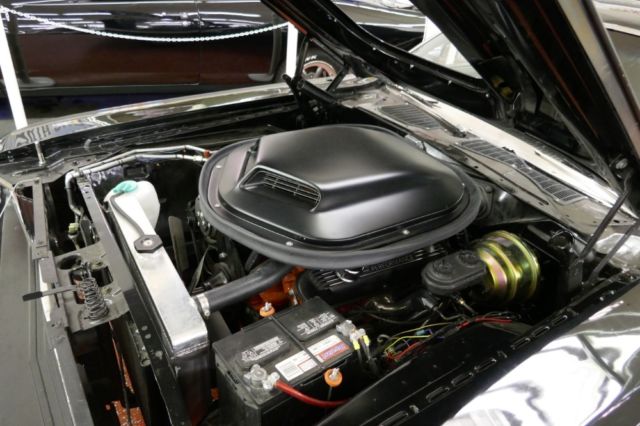 1970 Dodge Challenger -BLACK ON BLACK- 360 V8 AUTOMATIC-RESTORED-NEW JET - photo 6