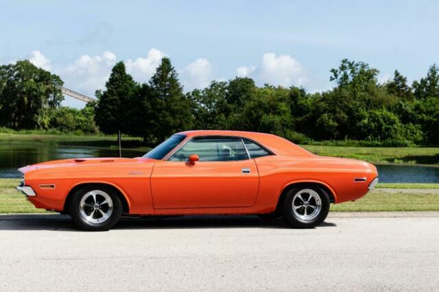 1970 Dodge Challenger -- - photo 3