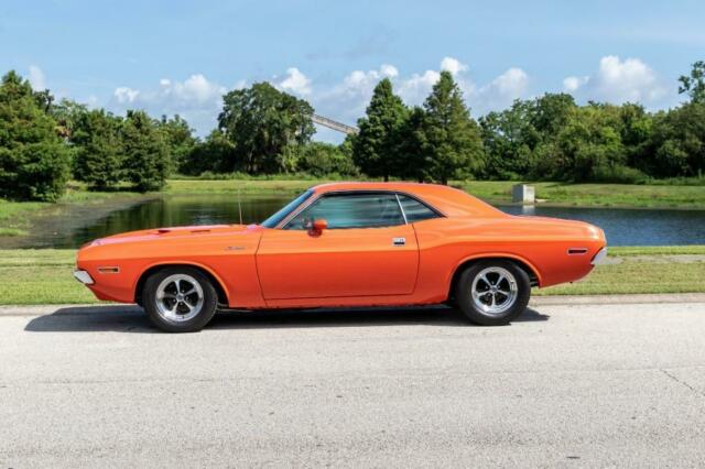 1970 Dodge Challenger -- - photo 4