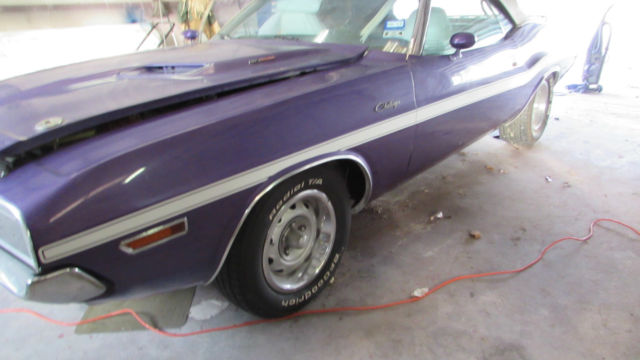 1970 Dodge Challenger - photo 2