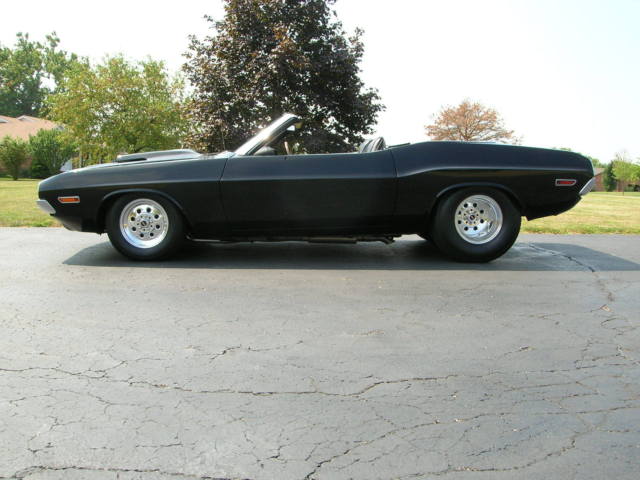 1970 Dodge Challenger - photo 2