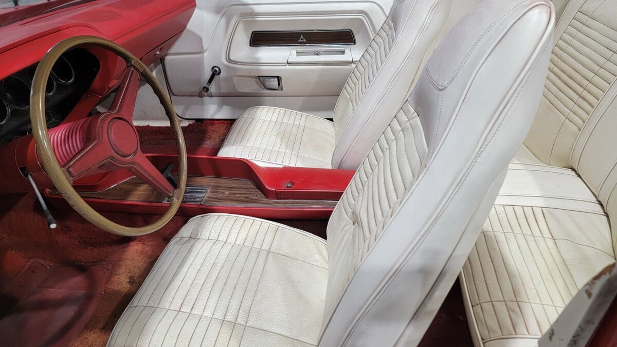 1970 Dodge Challenger - photo 13