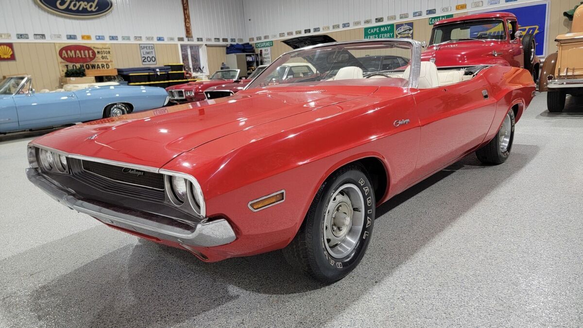 1970 Dodge Challenger - photo 2