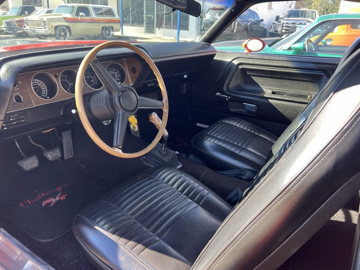 1970 Dodge Challenger - photo 11