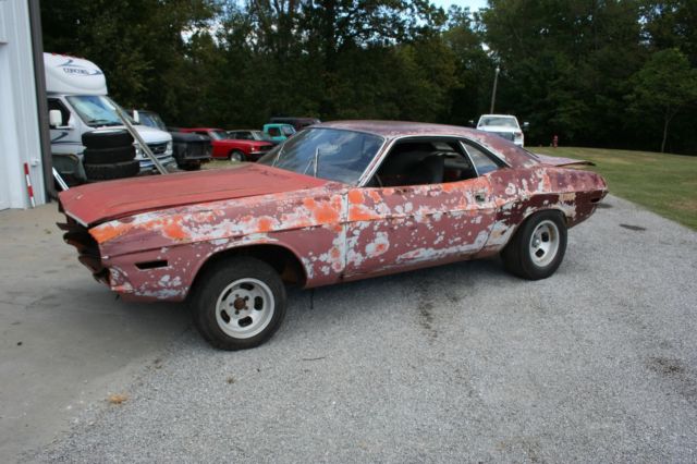 1970 DODGE CHALLENGER NEEDS RESTORED NO RESERVE 1970 Dodge Challenger