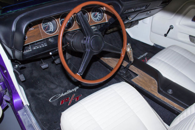1970 Dodge Challenger RT - photo 12