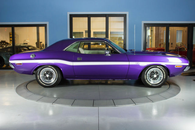 1970 Dodge Challenger RT - photo 6