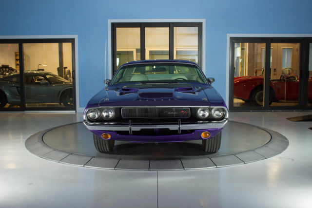 1970 Dodge Challenger RT - photo 8