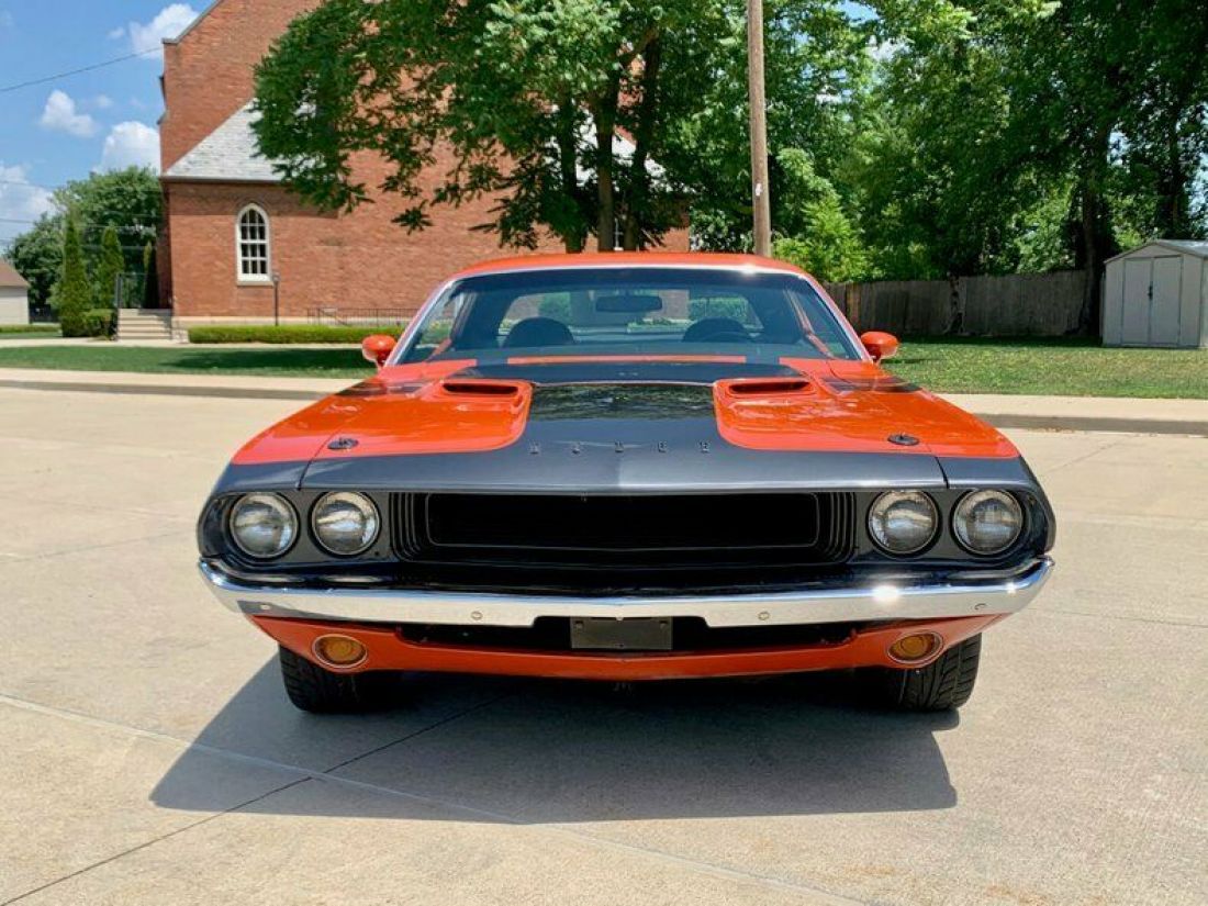 1970 Dodge Challenger - photo 4