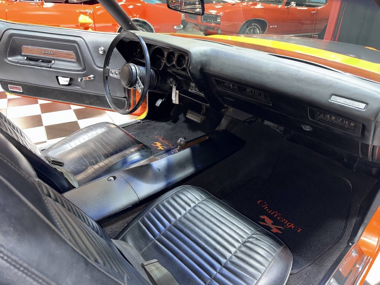 1970 Dodge Challenger REAL RT/SE 4 WHEEL POWER DISC BRAKES AUTOMATIC! - photo 3