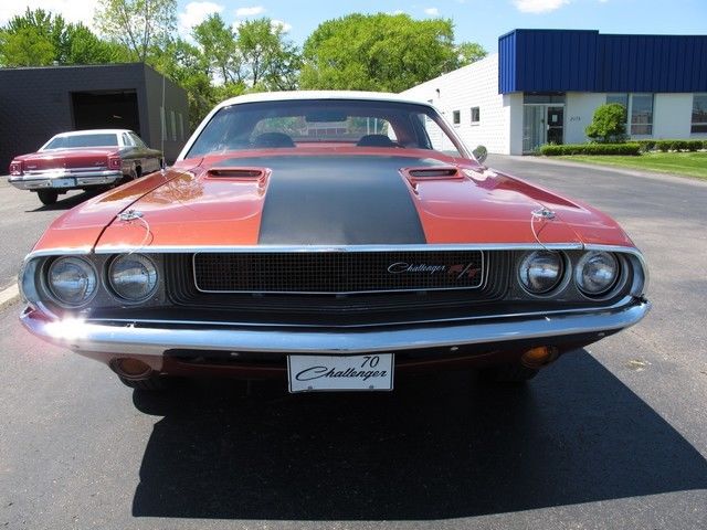 1970 Dodge Challenger RT - photo 12