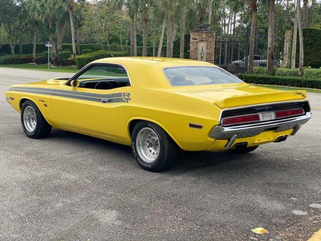 1970 Dodge Challenger R/T - photo 4