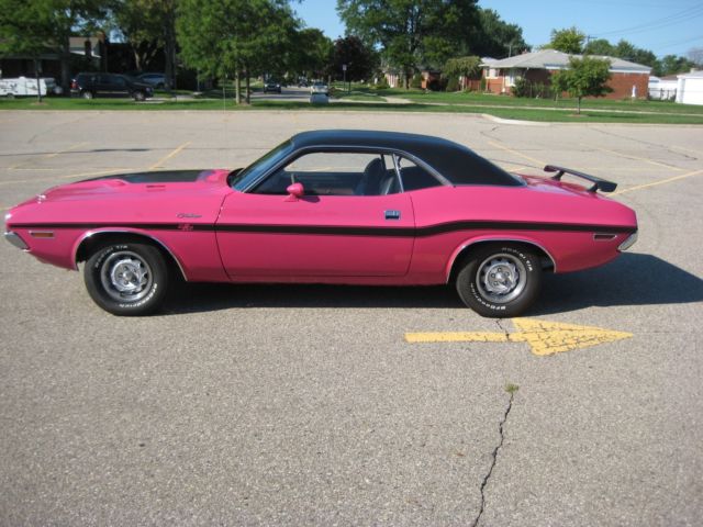 1970 Dodge Challenger - photo 2