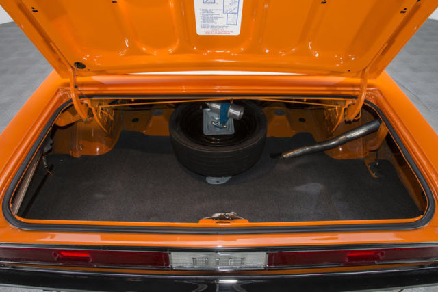 1970 Dodge Challenger R/T - photo 5
