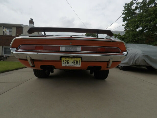 1970 Dodge Challenger R/T 426 HEMI 4-Speed Shaker Dual Carb - photo 13