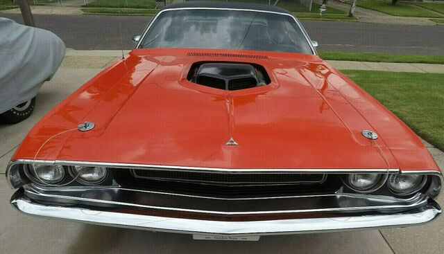 1970 Dodge Challenger R/T 426 HEMI 4-Speed Shaker Dual Carb - photo 4