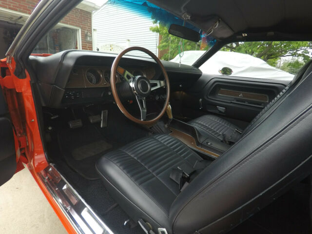 1970 Dodge Challenger R/T 426 HEMI 4-Speed Shaker Dual Carb - photo 7