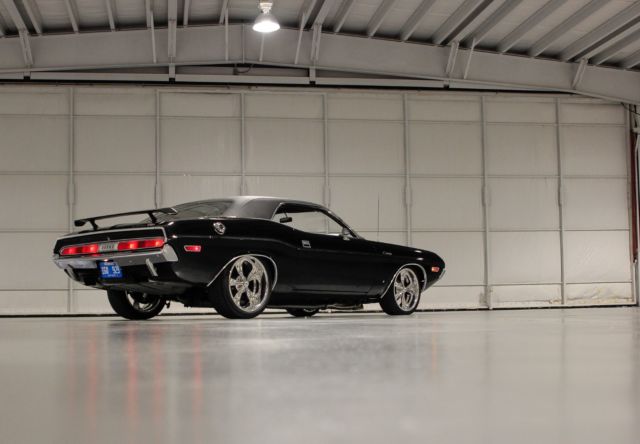 1970 Dodge Challenger R/T Hemi clone - photo 12