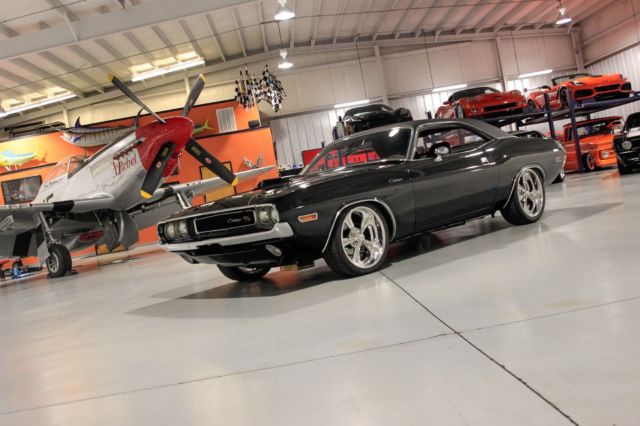 1970 Dodge Challenger R/T Hemi clone - photo 2