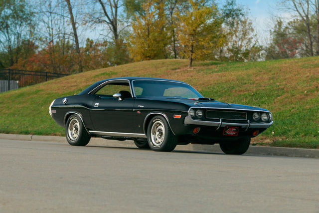 1970 Dodge Challenger - photo 12