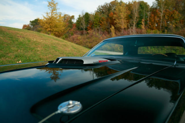 1970 Dodge Challenger - photo 3