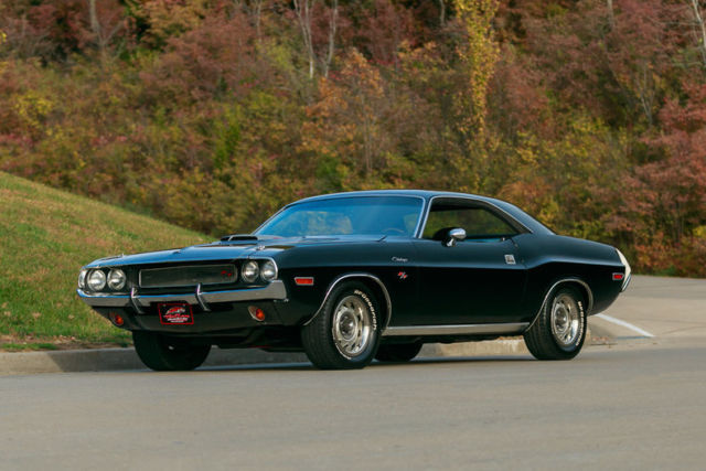 1970 Dodge Challenger - photo 4