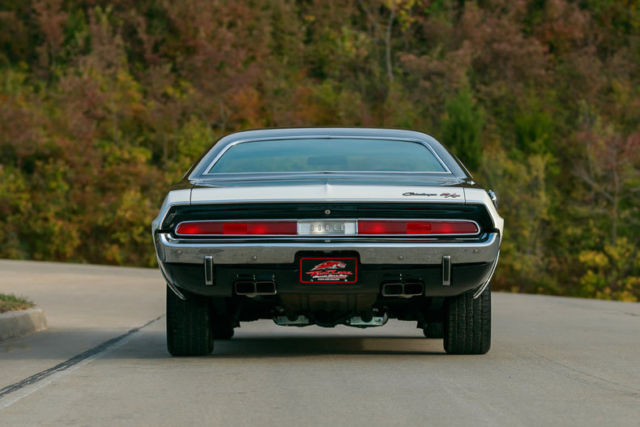 1970 Dodge Challenger - photo 9