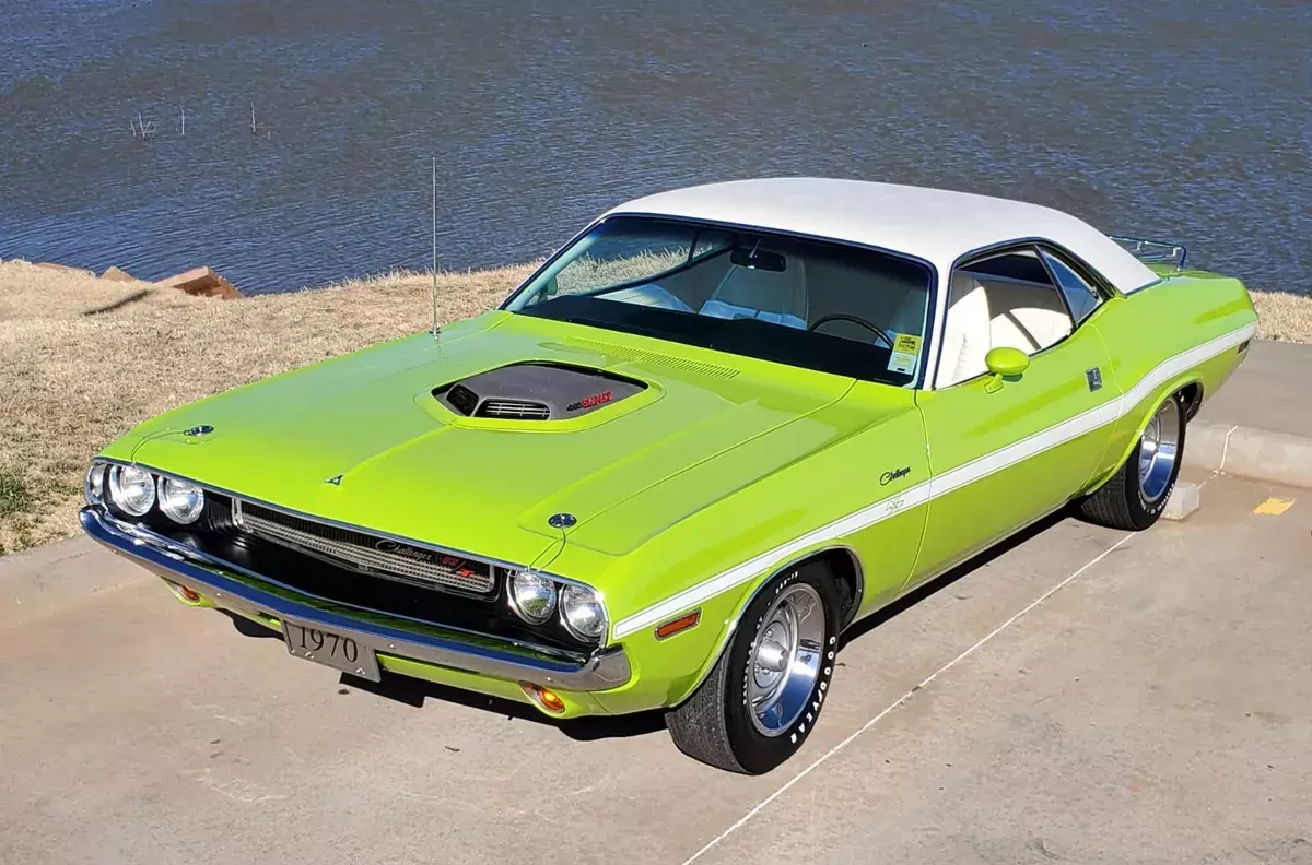 1970 Dodge Challenger R/T 440 6-Pack, #s Matching, Dealer Demo w/25 Options! 1970 Dodge Challenger