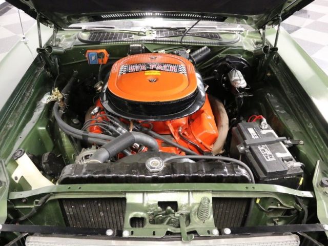 1970 Dodge Challenger R/T 440 Six-Pack - photo 4