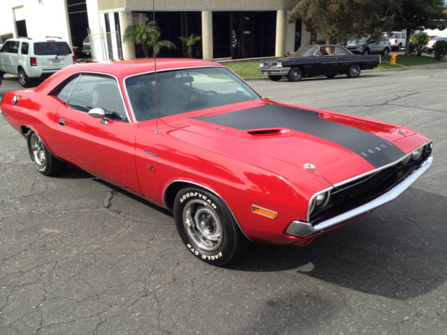 1970 Dodge Challenger R/T - photo 3