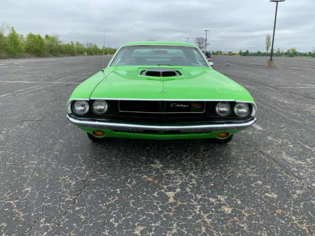 1970 Dodge Challenger R/T - photo 2