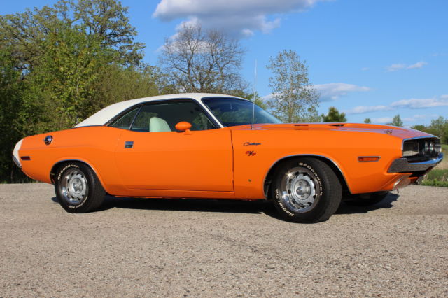 1970 Dodge Challenger R/T, 440ci V8 Magnum, Matching Numbers, Factory Air 1970 Dodge Challenger